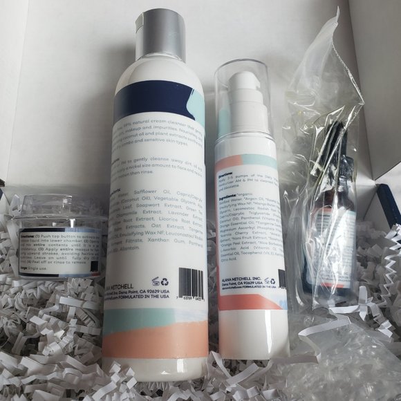 Alana Mitchell Organic Anti-Aging Retinol Skincare Kit - Picture 7 of 10
